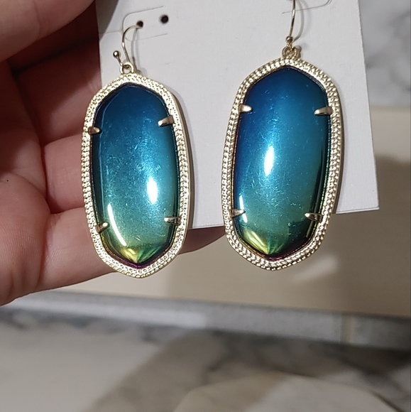 Kendra Scott Black Iridescent Earrings - Picture 5 of 8